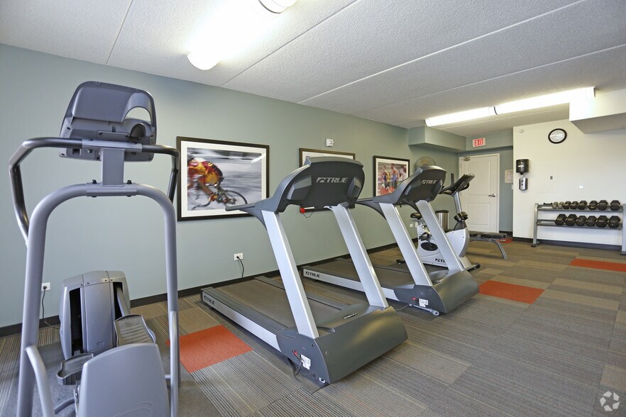 More Photos Of 1255 Town Center Rd, Vernon Hills Apartments For Lease
