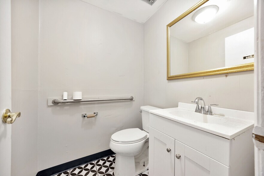 More Photos Of 3-7 Stuckhardt Rd, Trotwood Storefront Retail Office For Sale