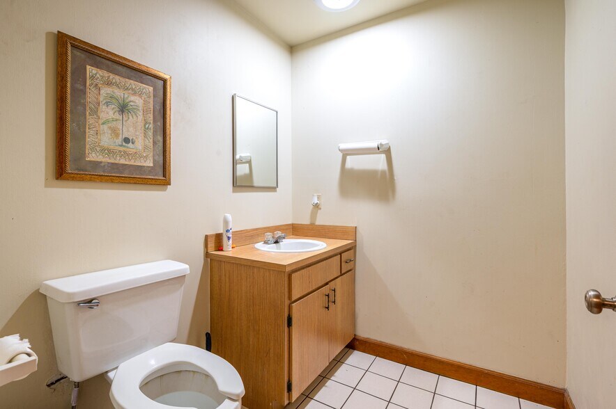 More Photos Of 126 State Road 60 W, Lake Wales Freestanding For Sale