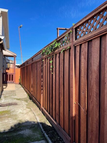 More Photos Of 1109 54th St, Oakland Multifamily For Sale