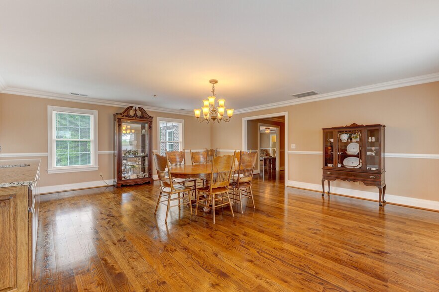 More Photos Of 178 Slaydon Rd, Eden Specialty For Sale