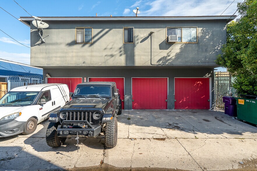 More Photos Of 1056 E 6th St, Long Beach Apartments For Sale