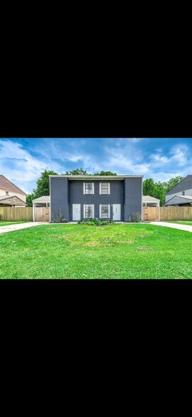 Primary Photo Of 4614 4614-4620 Orange St, Pearland Apartments For Sale