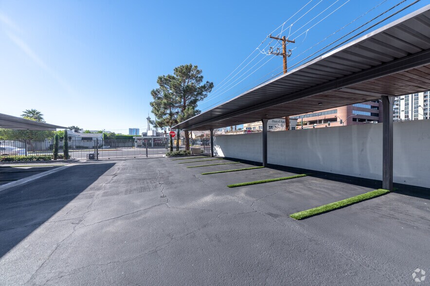 More Photos Of 530 S 6th St, Las Vegas Office For Lease