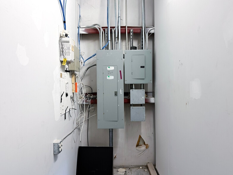 More Photos Of 3706 N Highway 1, Cocoa Freestanding For Sale