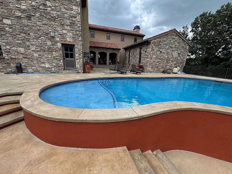 More Photos Of 126 Par Ln, Carl Junction Lodge Meeting Hall For Sale