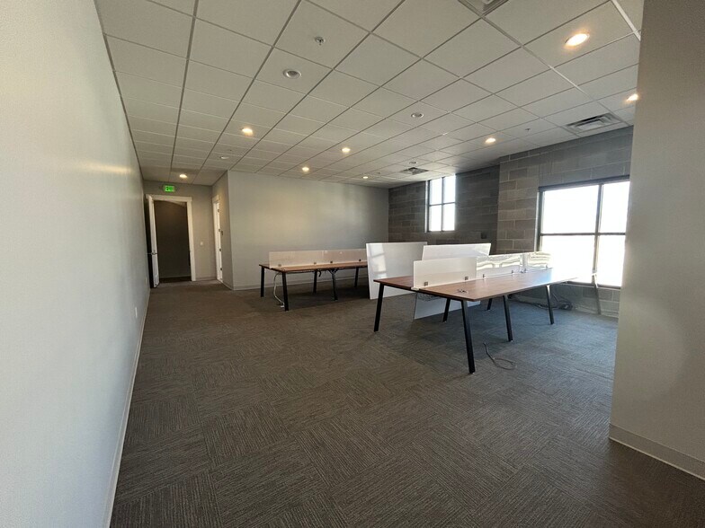 More Photos Of 564 W 700 S, Pleasant Grove Office For Lease