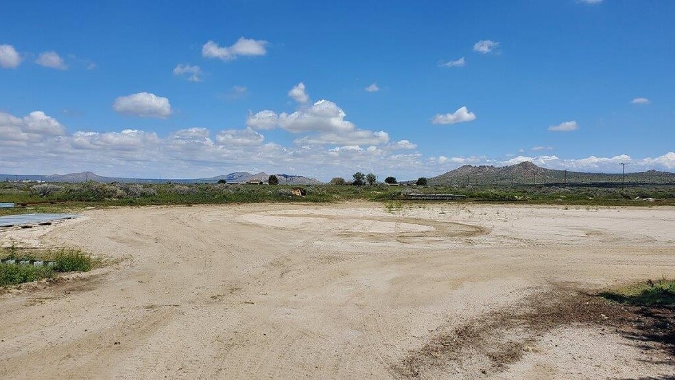 More Photos Of 41614 102nd St E, Palmdale Industrial For Lease