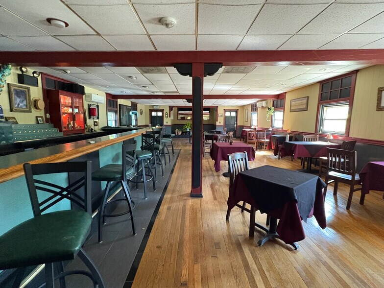 More Photos Of 5200 Franklintown Rd, Gwynn Oak Office For Lease