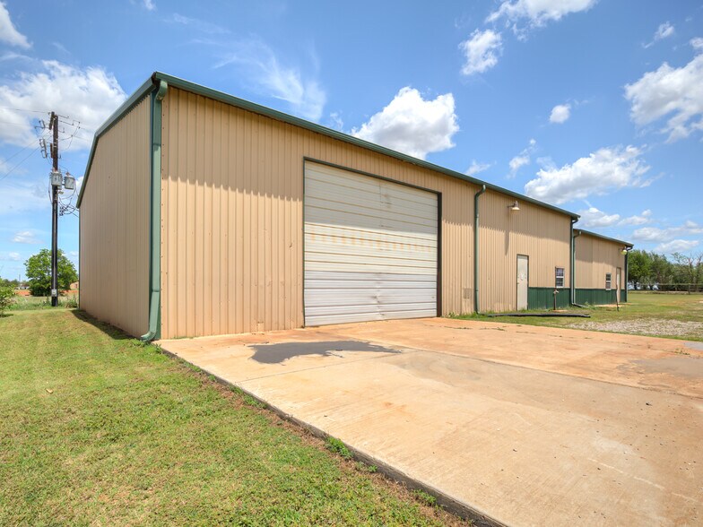 More Photos Of 22514 2930 rd, Kingfisher Industrial For Sale