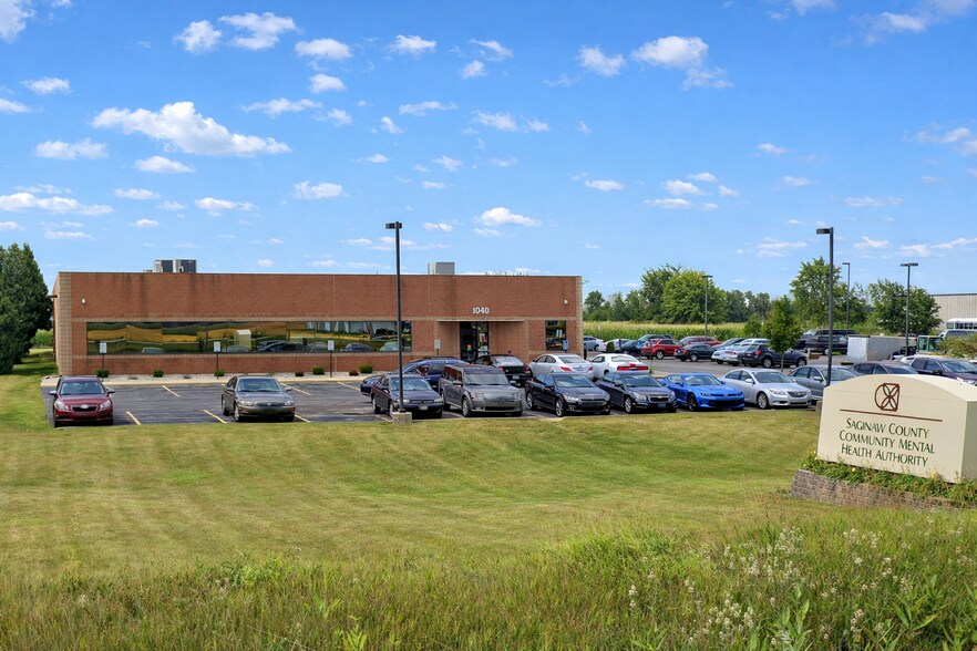 Primary Photo Of 1040 N Towerline Rd, Saginaw Office For Sale