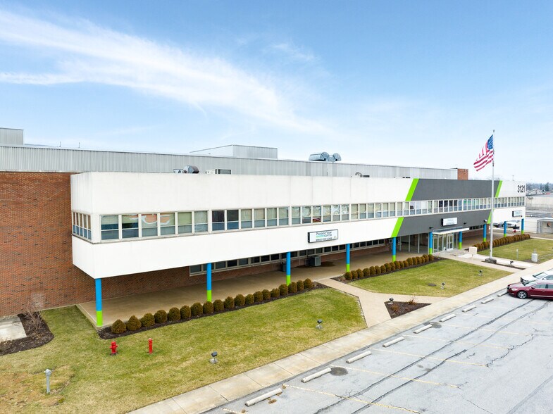 More Photos Of 3121 Pleasant Valley Blvd, Altoona Light Distribution For Lease