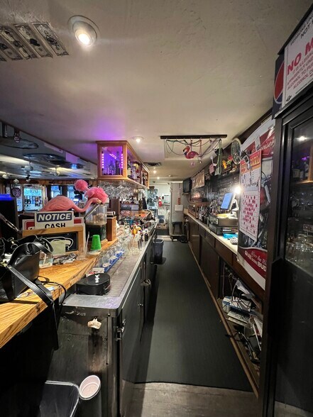 More Photos Of 1107 Pacific Ave N, Kelso Restaurant For Sale