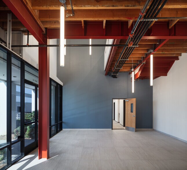 More Photos Of 2651 La Mirada Dr, Vista Light Manufacturing For Lease