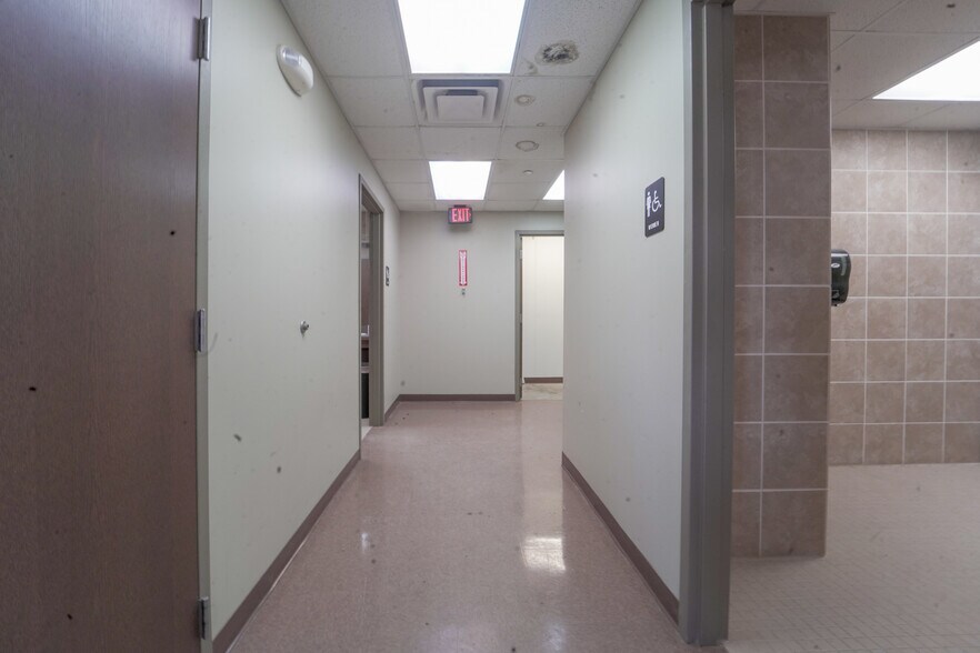 More Photos Of 8609 Lone Tree Rd, Victoria Industrial For Sale