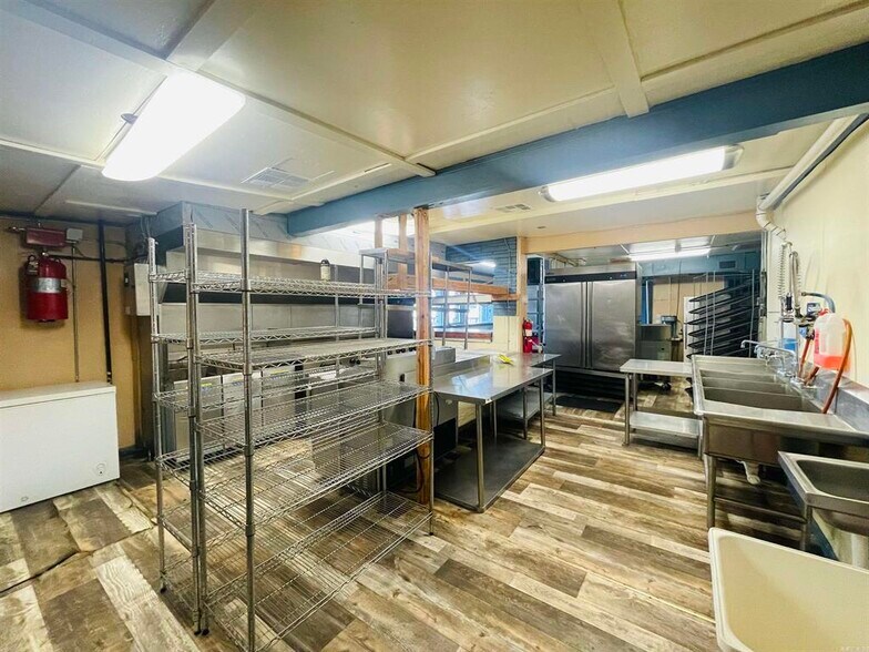 More Photos Of 7649 Batesville, Pleasant Plains Restaurant For Sale