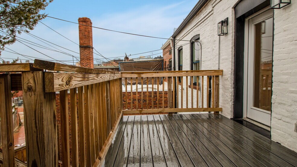 More Photos Of 1414 Pennsylvania Ave SE, Washington Apartments For Sale