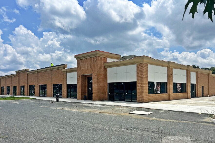 More Photos Of 4714 Mine Rd, Fredericksburg Storefront For Lease