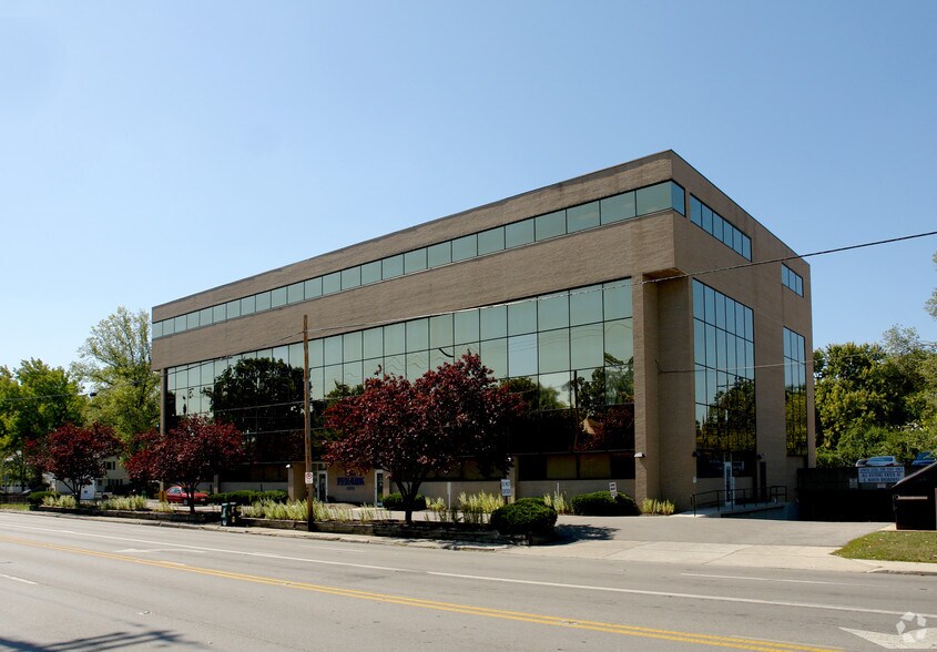 More Photos Of 510 E North Broadway St, Columbus Office For Lease