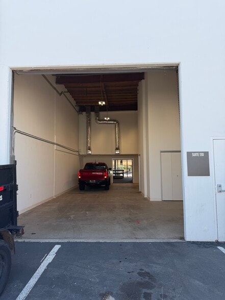 More Photos Of 330 Rancheros Dr, San Marcos Unknown For Lease