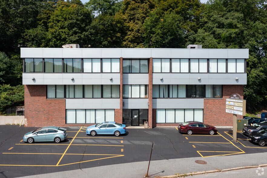 More Photos Of 405 Grove St, Worcester Medical For Lease