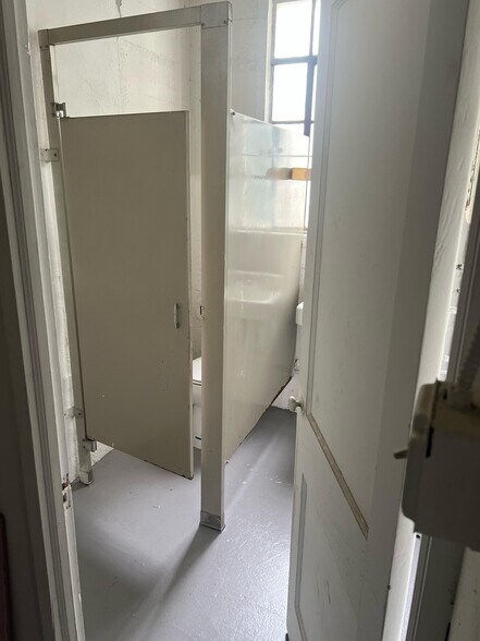 More Photos Of 311-321 Mechanic St, Boonton Warehouse For Sale