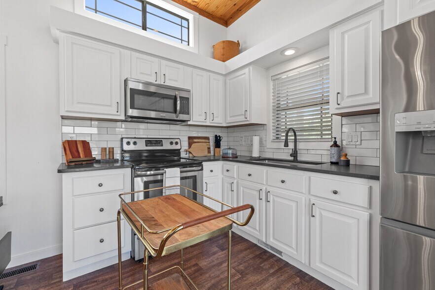 More Photos Of 1601 Highway 357, Opelousas Specialty For Sale