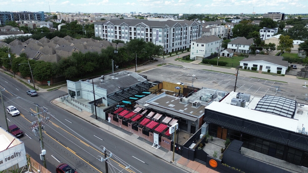 More Photos Of 5110 Washington Ave, Houston Storefront For Lease