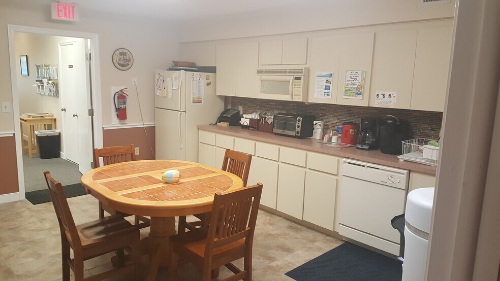 More Photos Of 8200 Seminole Blvd, Seminole Medical For Sale