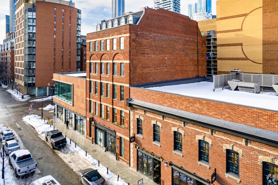 More Photos Of 8 Market St, Toronto Office For Lease