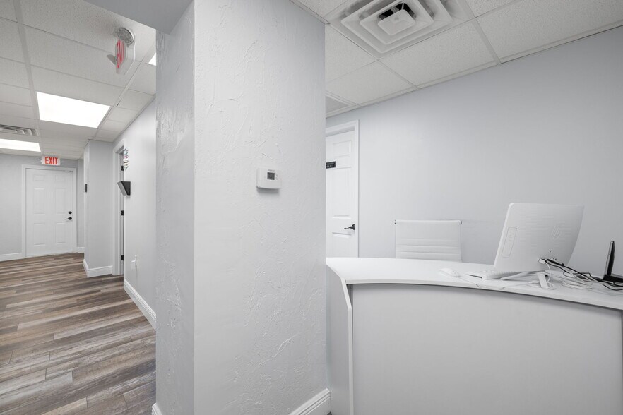 More Photos Of 815 S Howard Ave, Tampa Medical For Sale
