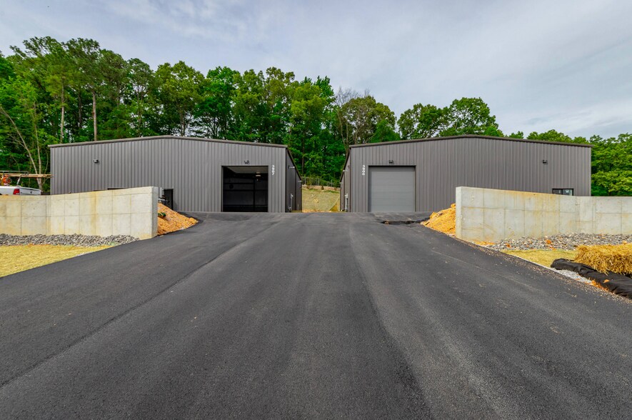 More Photos Of 3907 Caine Ln, Chattanooga Warehouse For Sale