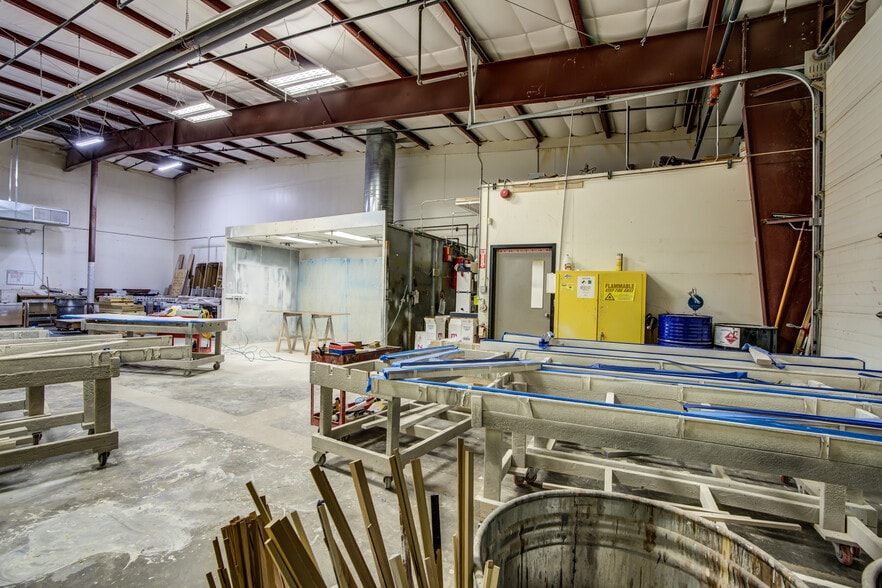 More Photos Of 465 S 31st St, Colorado Springs Light Manufacturing For Lease