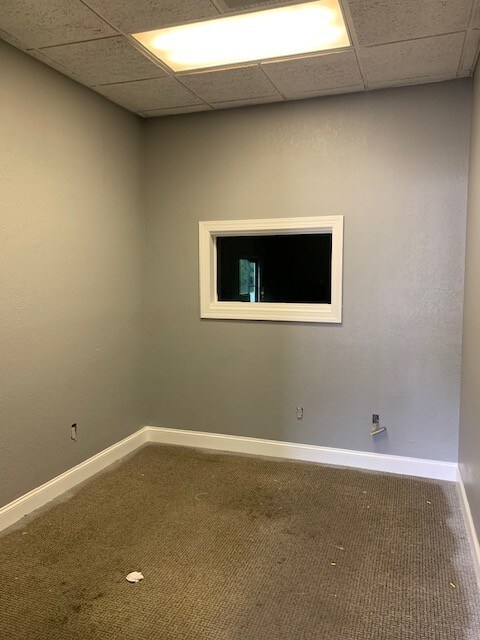 More Photos Of 1010 Park Ct, Safety Harbor Warehouse For Lease