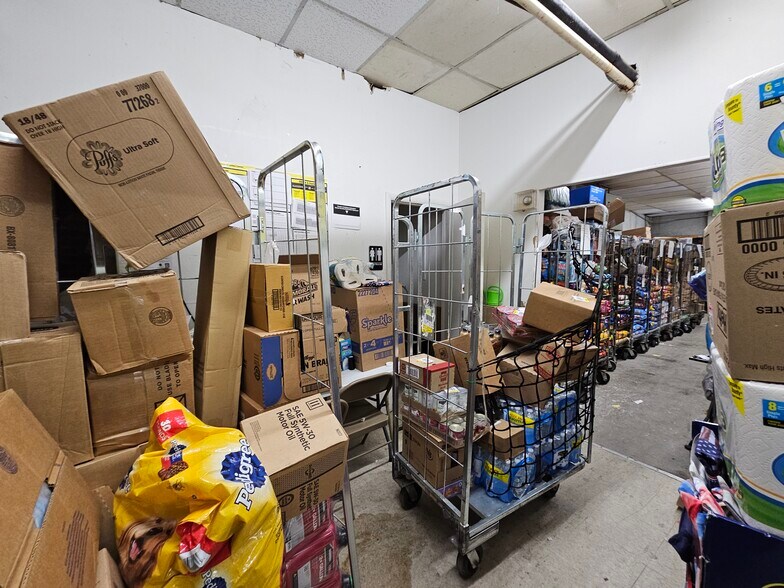 More Photos Of 1308 Washington Ave, Cairo Freestanding For Sale