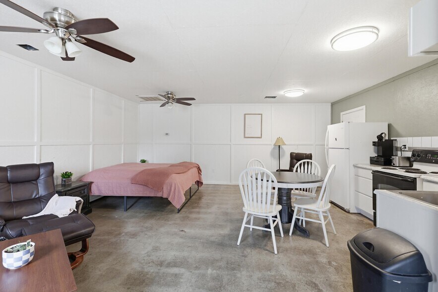 More Photos Of 25695 Mulberry Rd, Webb City Winery Vineyard For Sale