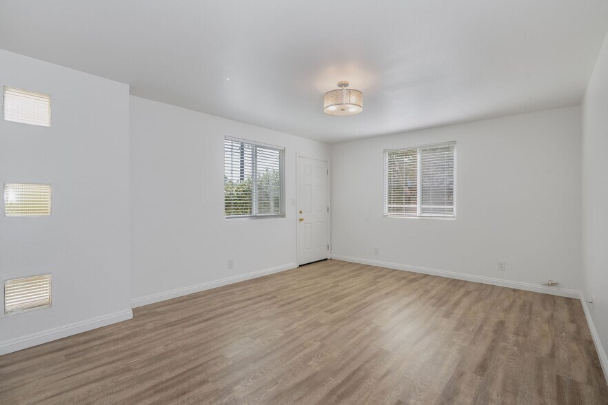 More Photos Of 712 Pacific St, Santa Monica Apartments For Sale