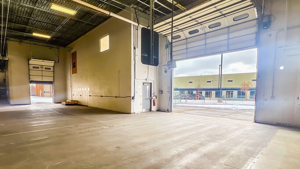 More Photos Of 1797 Boxelder St, Louisville Manufacturing For Lease