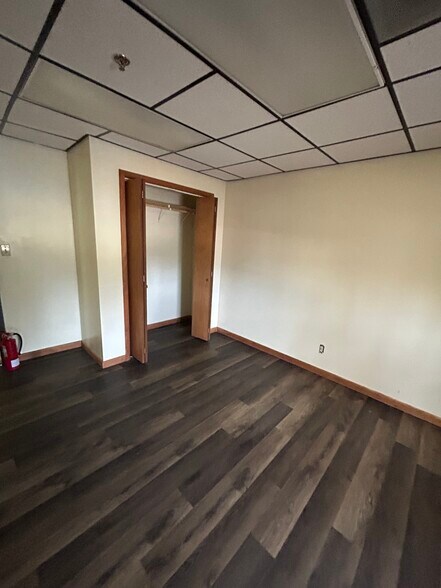 More Photos Of 198 George St, Beckley Research And Development For Lease