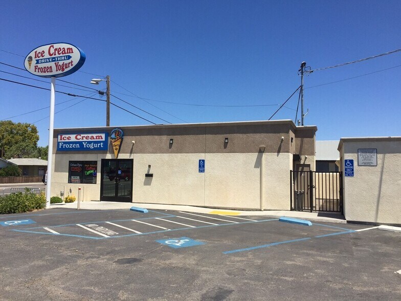 More Photos Of 107 W Pacheco Blvd, Los Banos Restaurant For Sale