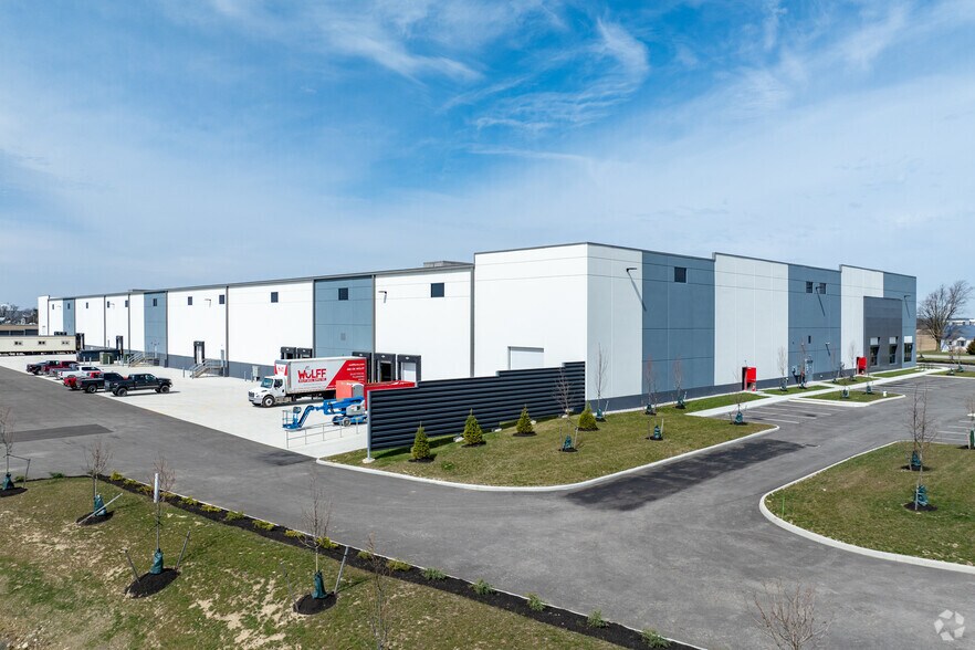 More Photos Of 6777 Crosby Ct, Dublin Distribution For Lease