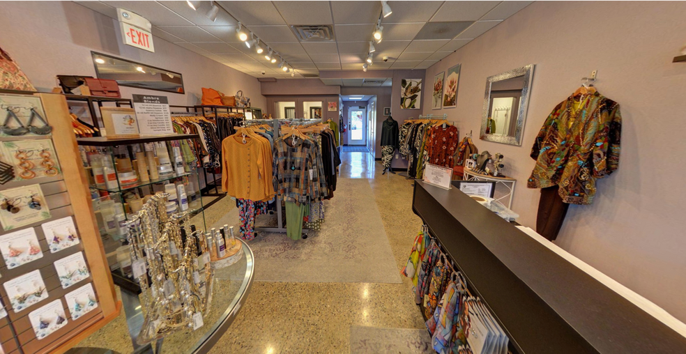 More Photos Of 5614-5648 E Washington St, Indianapolis Storefront For Lease