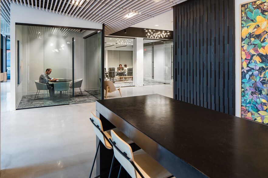 More Photos Of 1776 Peachtree St NW, Atlanta Office For Lease