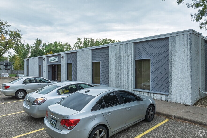 Primary Photo Of 600 Cardigan Rd, Shoreview Light Manufacturing For Sale