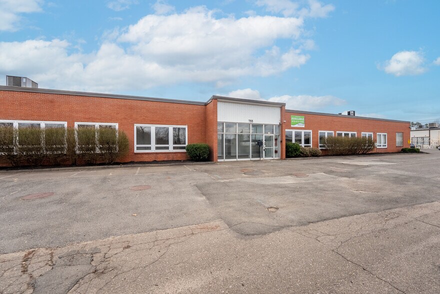 More Photos Of 755 New Ludlow Rd, South Hadley Warehouse For Sale