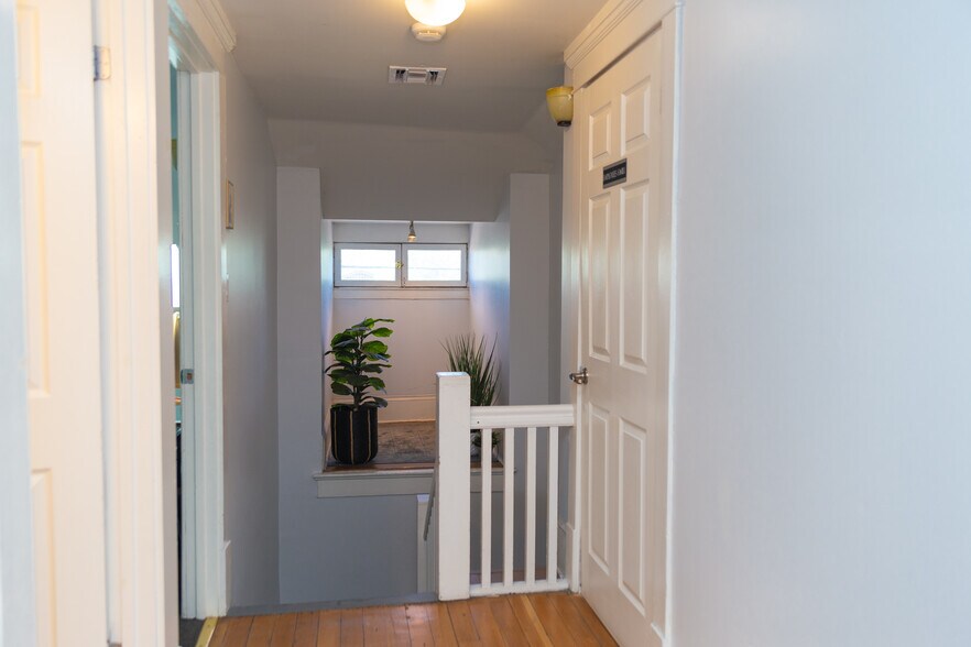 More Photos Of 531 E Lynwood St, Phoenix Office Residential For Sale