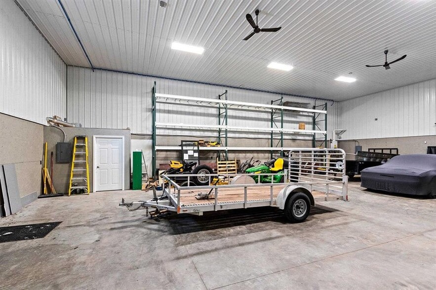 More Photos Of 4030 Champeau Rd, New Franken Warehouse For Sale