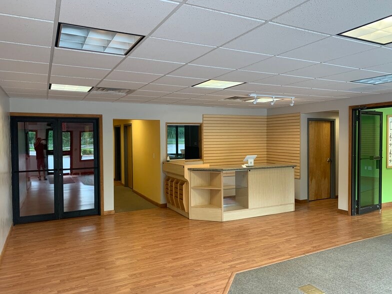More Photos Of 217 Pearl St, Essex Junction Freestanding For Sale