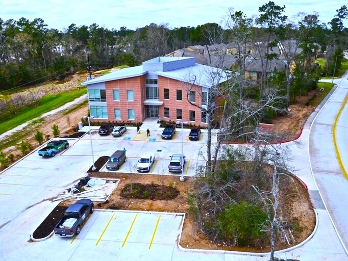 More Photos Of 8350 Ashlane Way, The Woodlands Medical For Lease