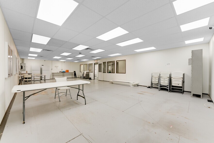 More Photos Of 111 Terence Dr, Pittsburgh Warehouse For Sale